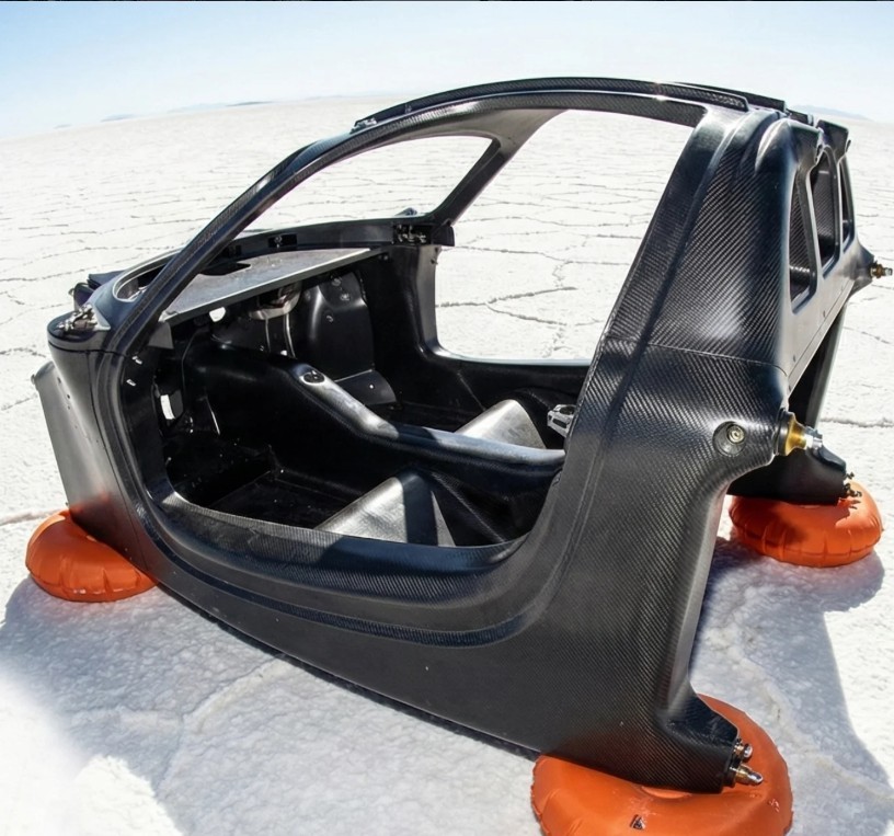 HF-11 OilstainLab — surfacing monocoque Class A automobile — FARM Studio 3D